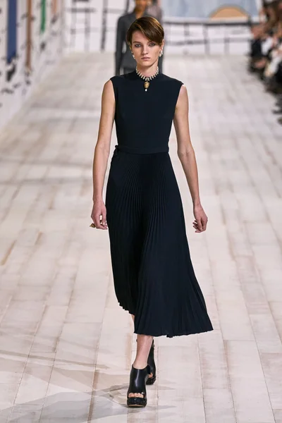 Look 20